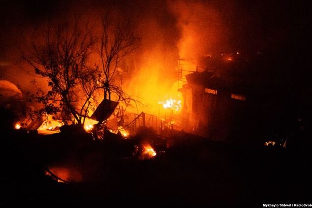 Згоріли сотні метрів: в Одесі сталася масштабна пожежа