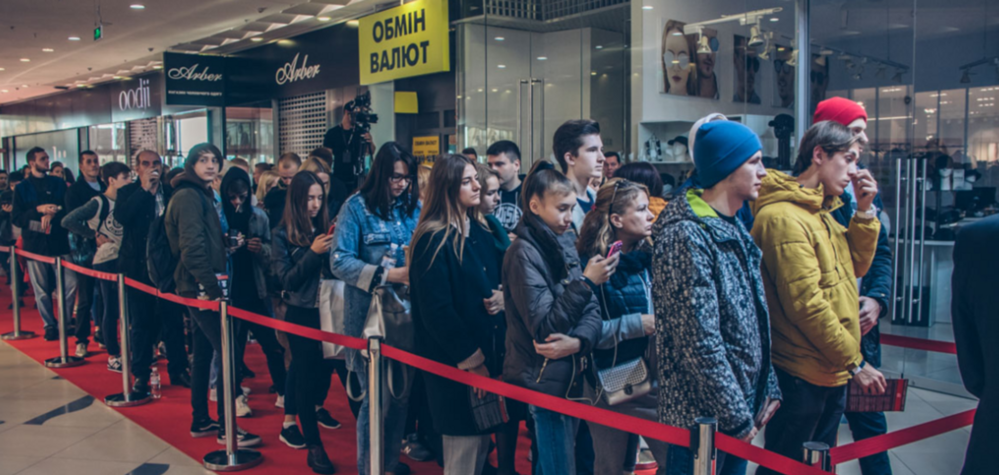 'Люди выстроились в очередь': в Киеве открыли еще один магазин знаменитой сети