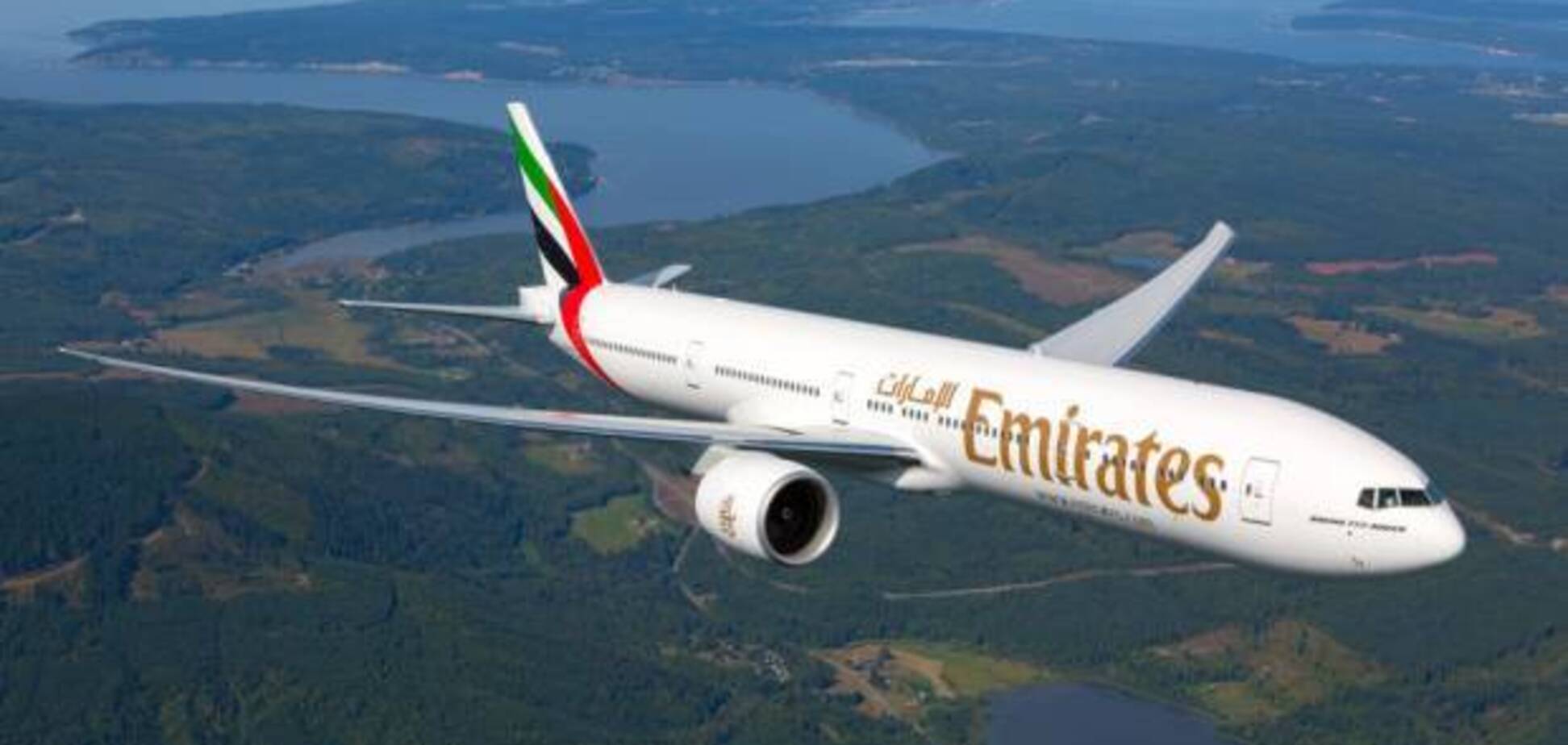 Бортпроводник Emirates украл $5 тысяч у пассажиров бизнес-класса