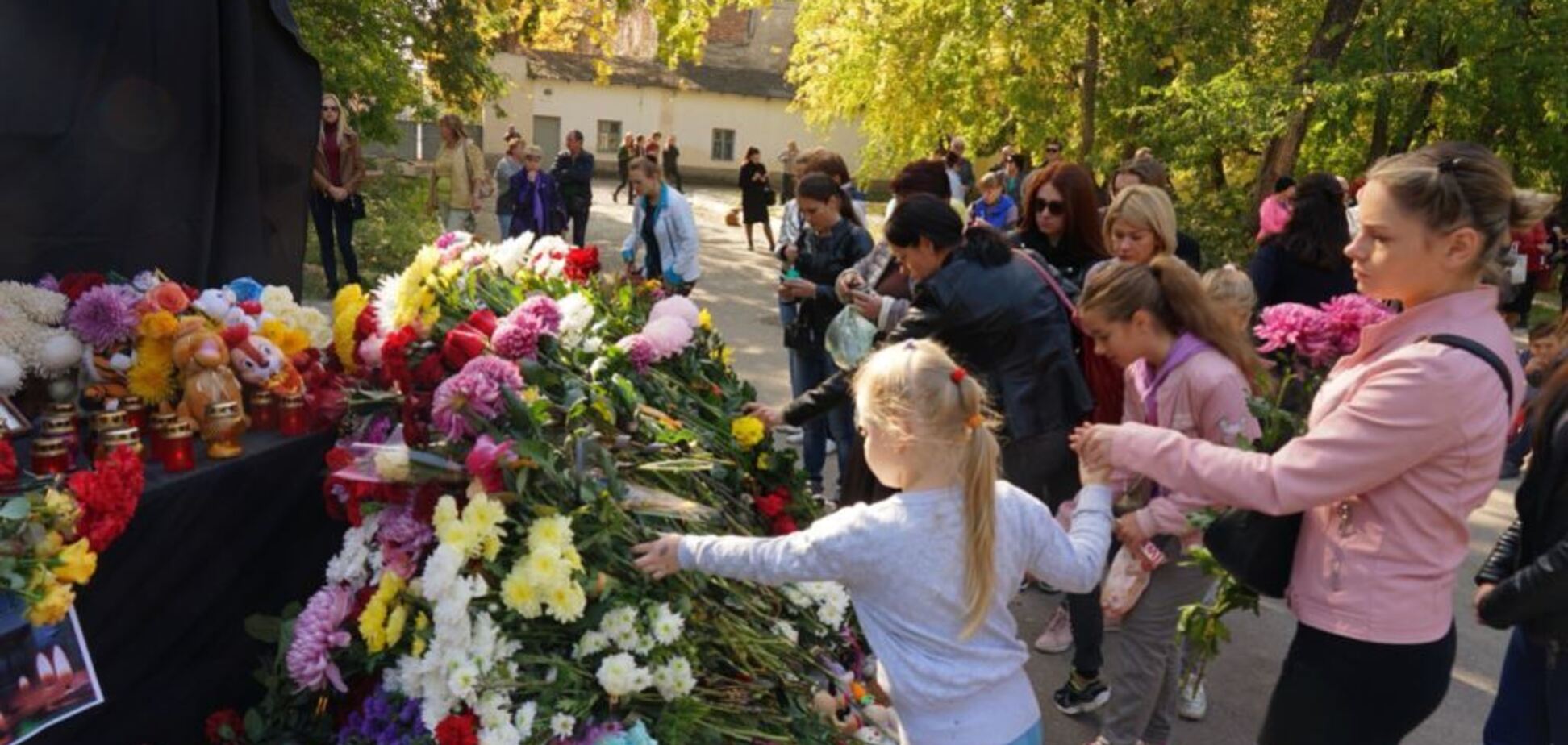 Что известно об ужасной трагедии в Керчи: фото, видео, детали