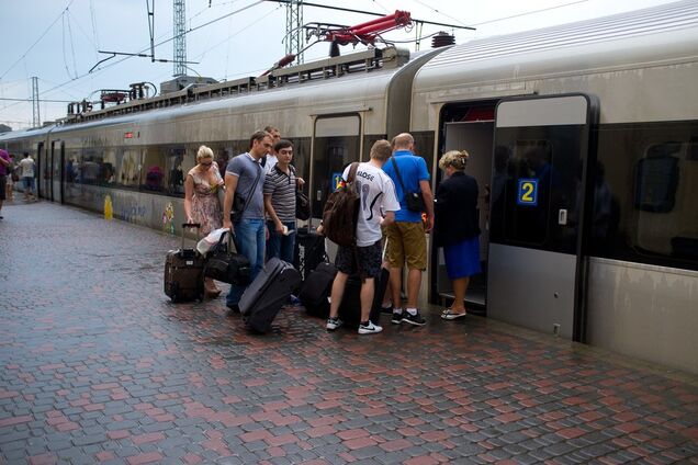 'Укрзалізниця' заплатит фирме-прокладке 4 млн за ремонт туалетов в Hyundai