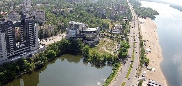 У Запоріжжі відкрили пам'ятник літнім людям