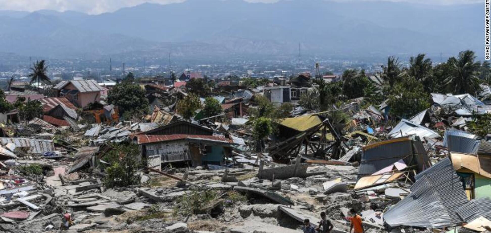 Потужніше Хіросіми: з'явилися нові фото і відео наслідків катастрофи в Індонезії