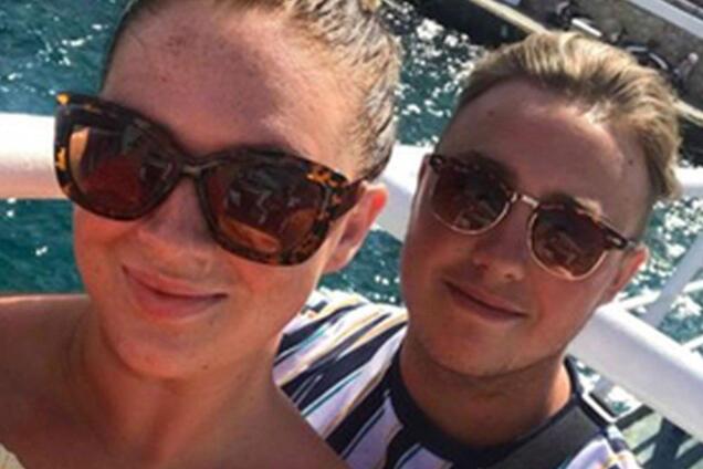 Двое британцев нашли пакет с деньгами и стали героями на Крите