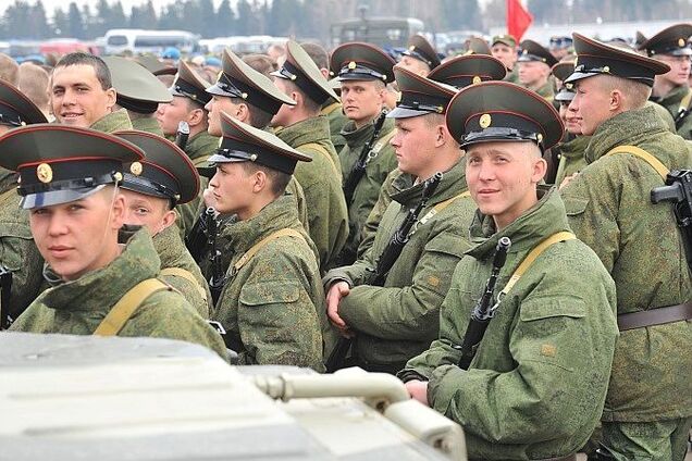 Российская армия увеличила количество срочников: причины