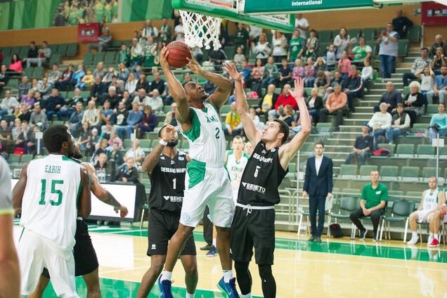 Поразка чемпіона: результати Суперліги Парі-Матч 20 жовтня