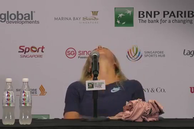 Свитолиной стало плохо на пресс-конференции Итогового турнира WTA - опубликовано видео