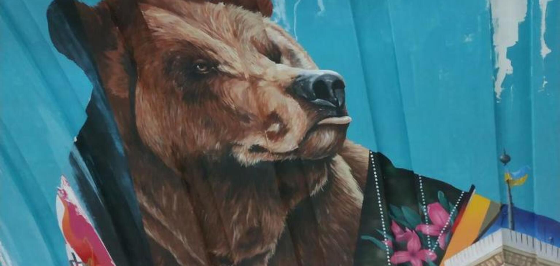 У київському метро з'явилися нові мурали: яскраві фото