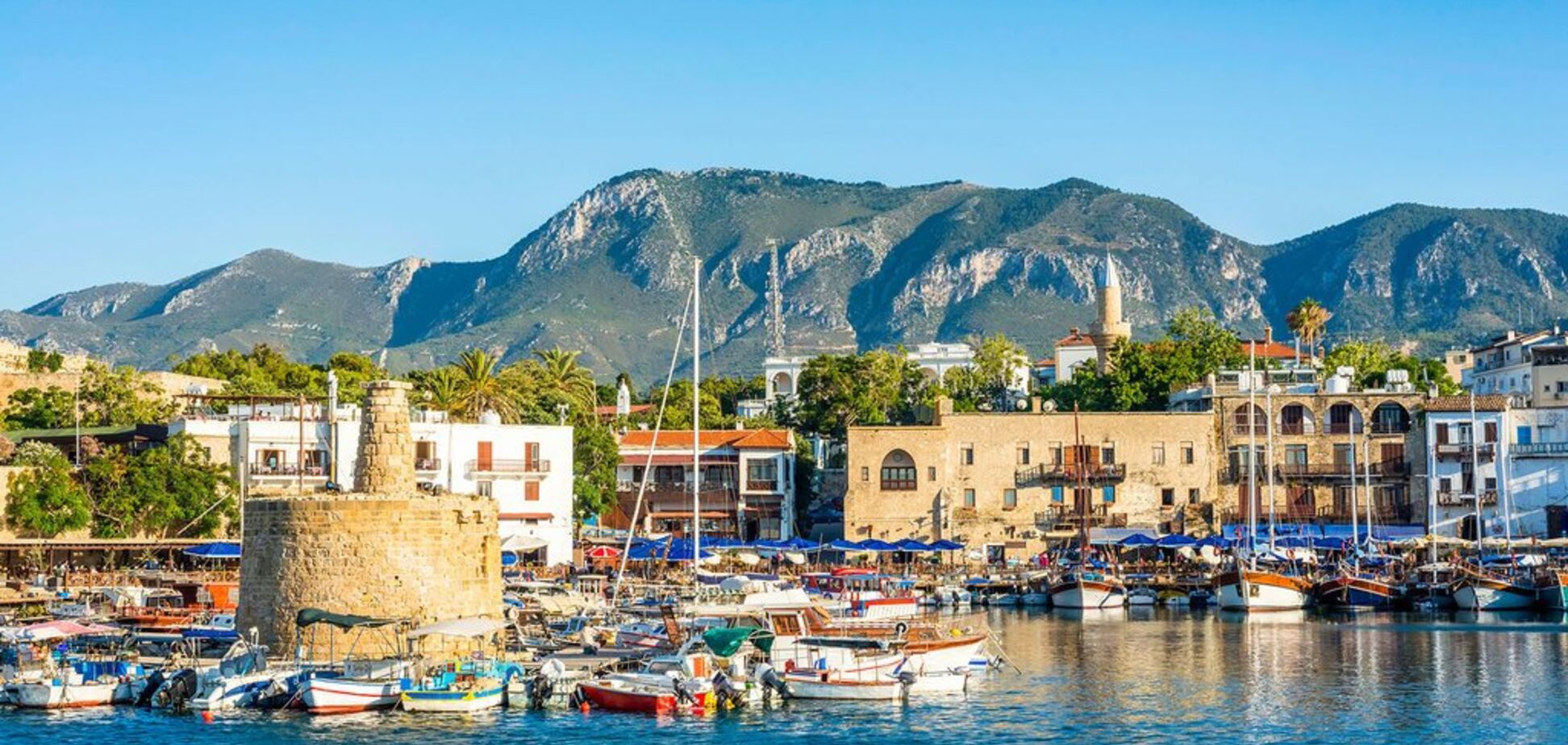 Пролетели около 30 метров: на Кипре произошел смертельный инцидент с россиянами