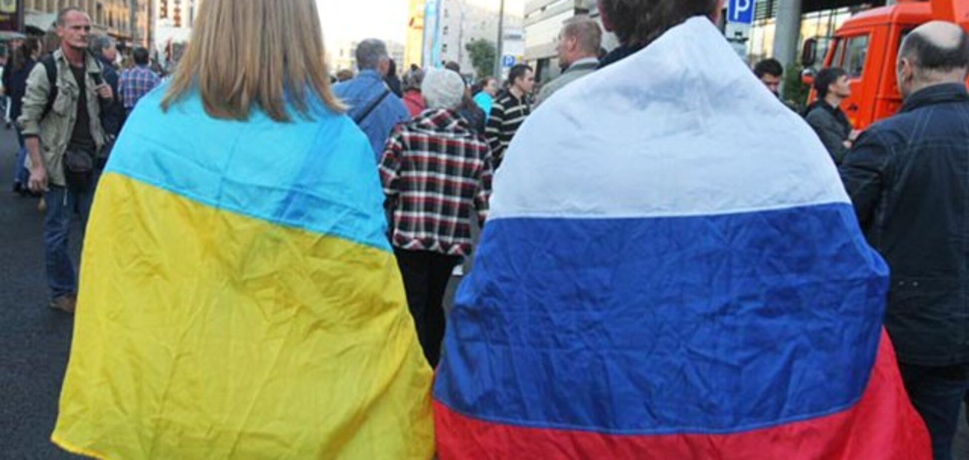 Помічник Путіна назвав українців братнім народом для Росії: вони відповіли