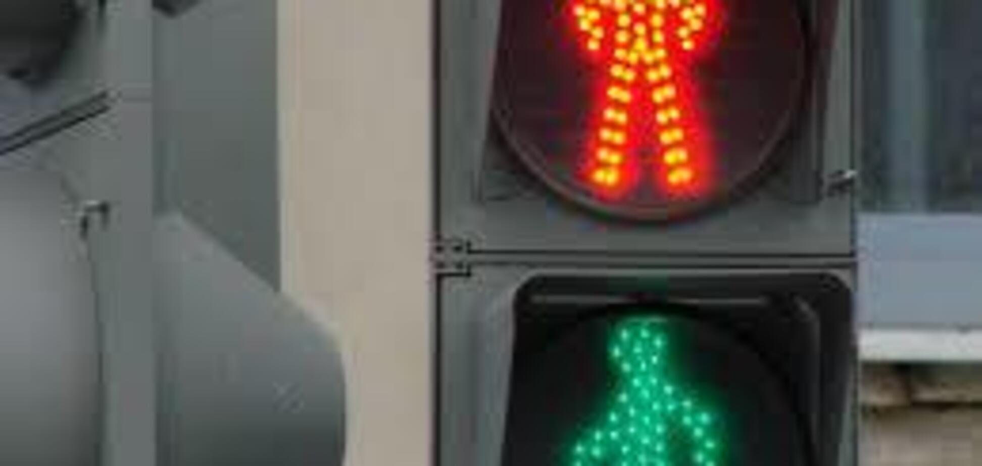 В Запорожской области светофор одновременно показывал красный и зеленый свет 