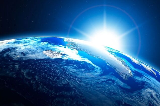 Перше фото із космосу: корабель зробив селфі з місії до Меркурію