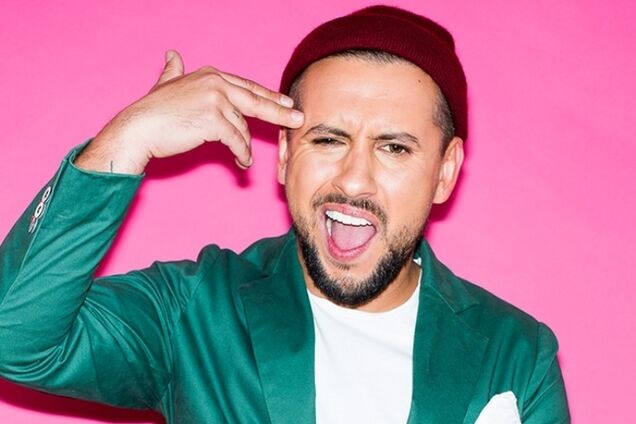 Знаменитый ведущий развеселил сеть новым фото Монатика