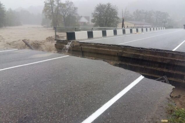 Наздогнав армагеддон: у Росії ціле місто пішло під воду