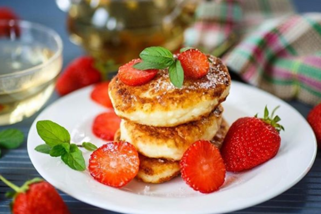 Швидко і корисно: Сєдокова поділилася дієтичним рецептом сирників