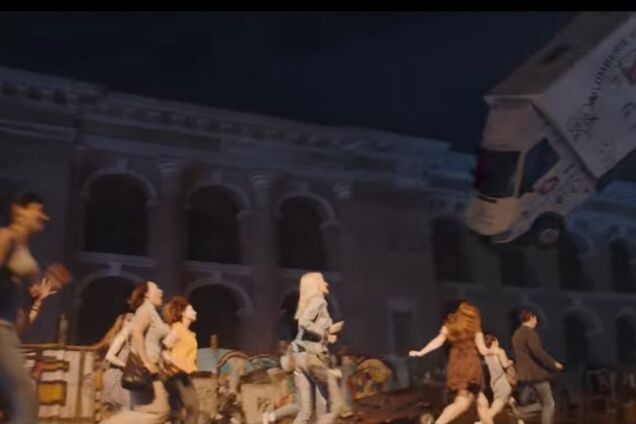 Французи зняли рекламу у Києві під пісню російської армії