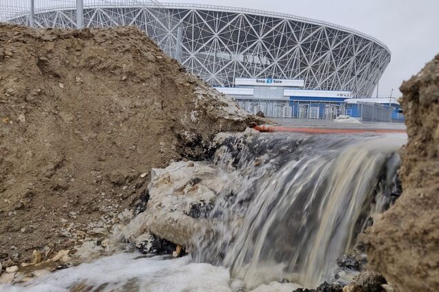 У Росії легкий дощ ''розмив'' стадіон ЧС-2018 за 16 млрд