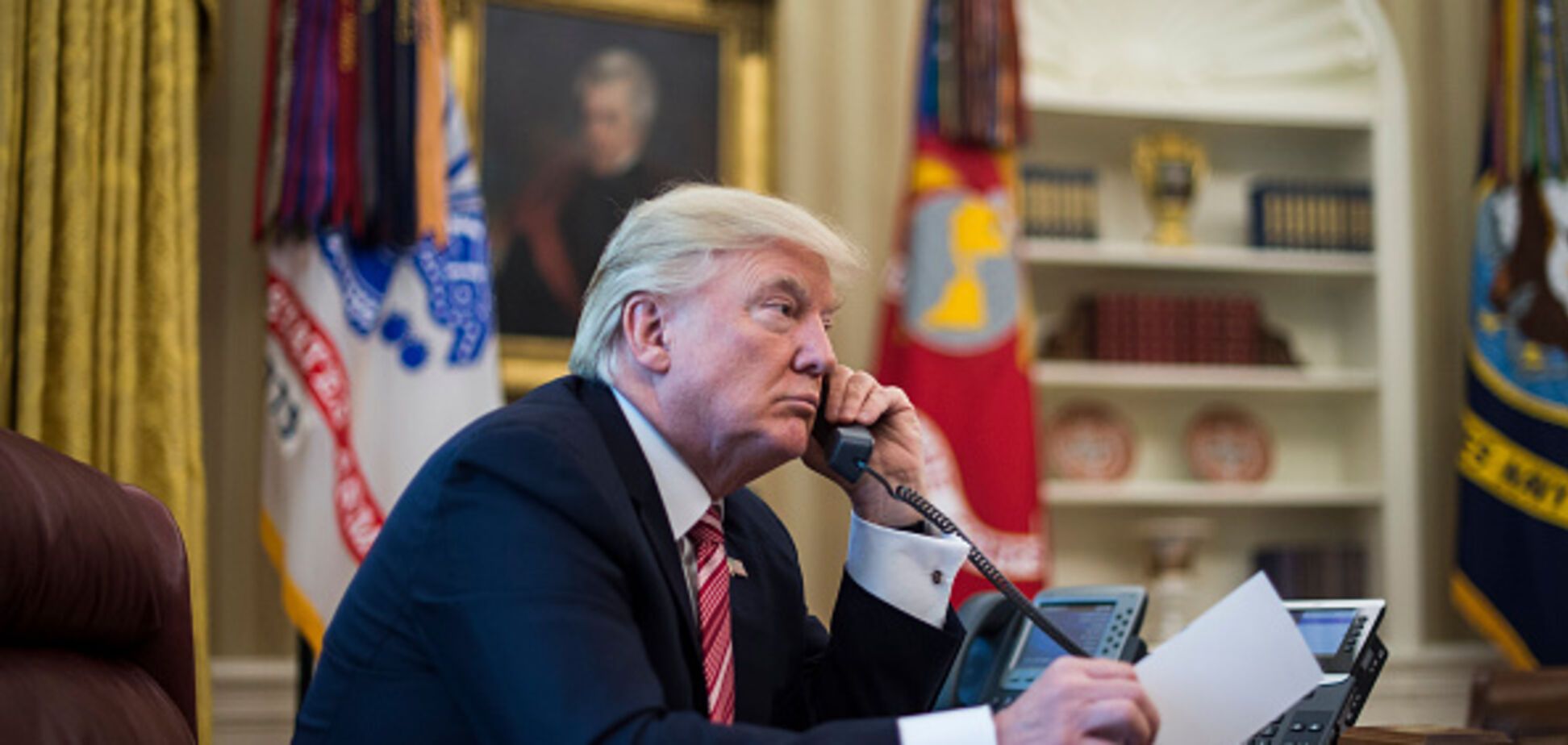 Две крупнейшие страны мира прослушивают Трампа - New York Times