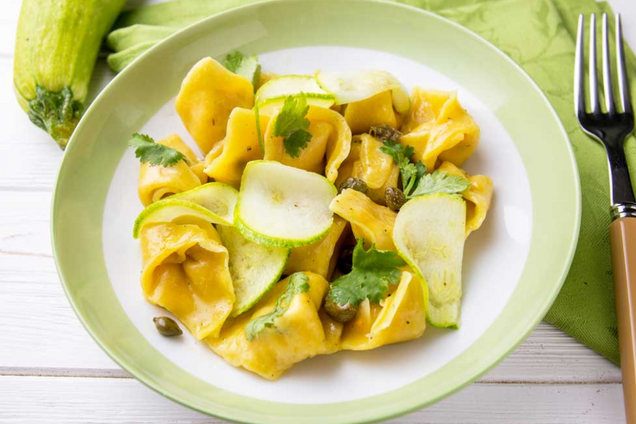 'Готовить- это просто': оригинальный рецепт равиоли от известного кулинара