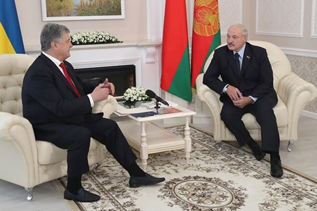''Ти скажи!'' Лукашенко здивував публічним зверненням до Порошенка