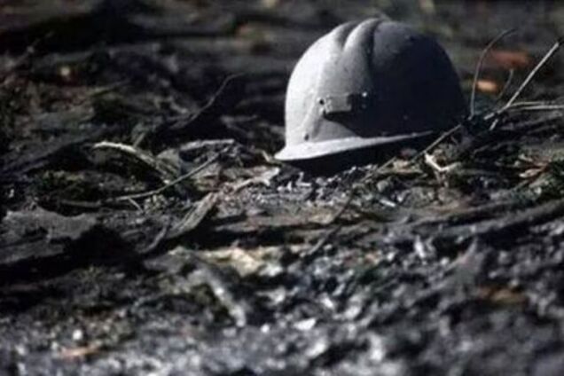 16 людей - під землею: на українській шахті стався обвал