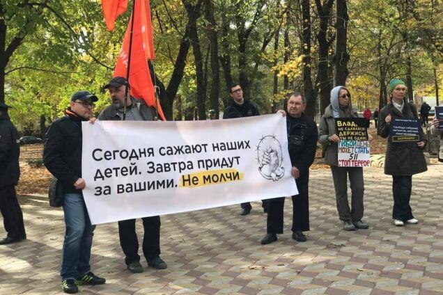 Россию всколыхнули массовые протесты: задержаны дети