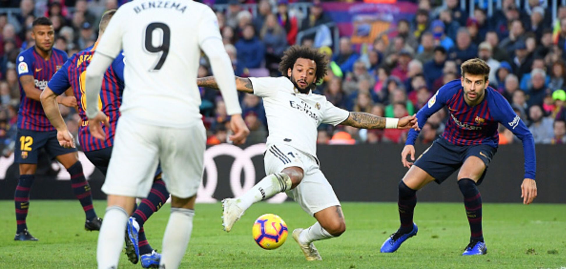 'Барселона' унизила 'Реал', забив пять мячей в Эль-Класико