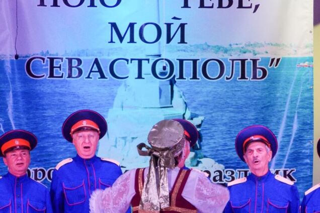 Зрители кричали 'браво': в Крыму на фестивале пели украинские песни