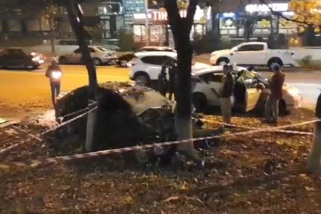 ''Хотіли влаштувати самосуд'': у Києві п'яний водій вилетів на тротуар із людьми