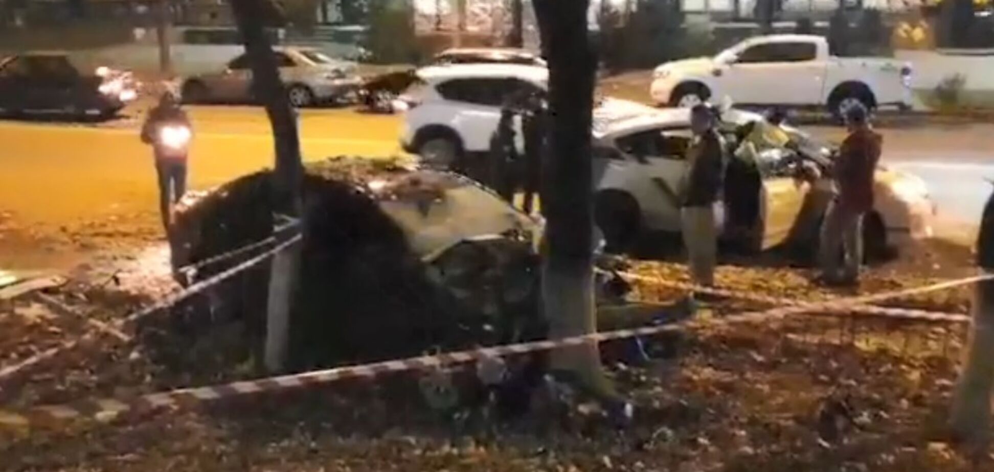 ''Хотели устроить самосуд'': в Киеве пьяный водитель вылетел на тротуар с людьми