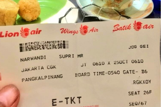 ''Начинает трясти'': счастливчик чудом спасся от смерти на Boeing 737