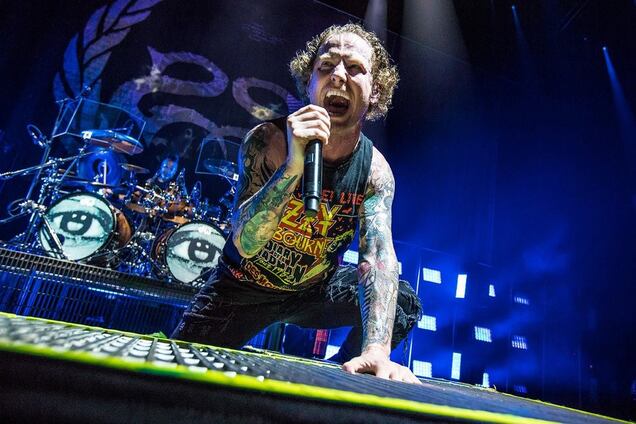 Горілка, пластівці і три види молока: із чим у Києві зустрінуть гурт Stone Sour