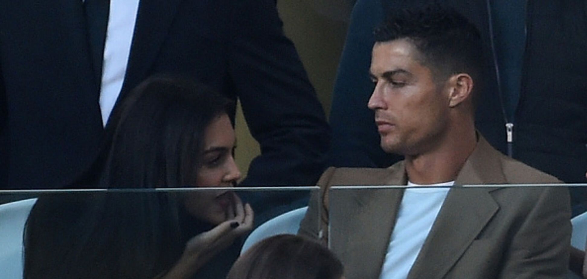 ЗМІ розкопали несподівані факти сімейного життя Роналду