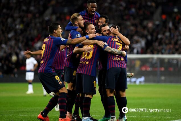 Дикий ляп вратаря 'Тоттенхэма' подарил гол 'Барселоне'