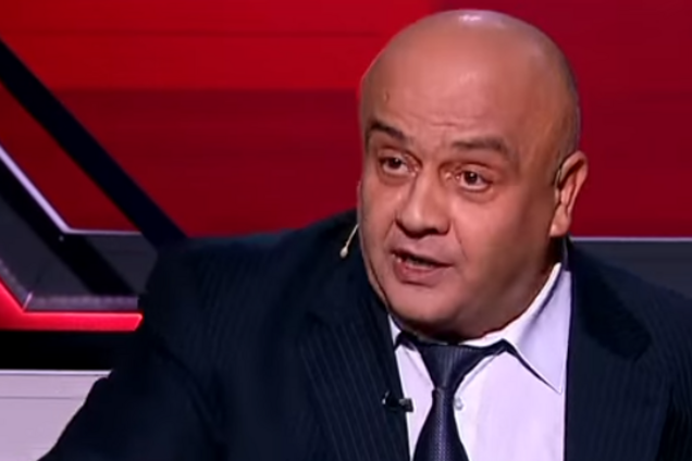 ''Підриваються діти!'' Екс-нардеп-утікач цинічно присоромив Україну за війну Росії