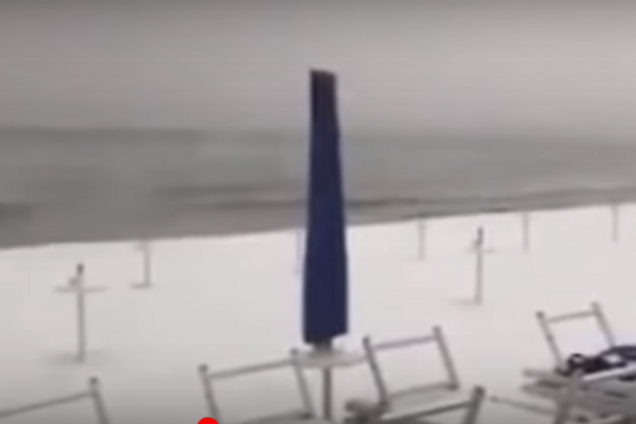 Популярный курорт в Италии засыпало градом