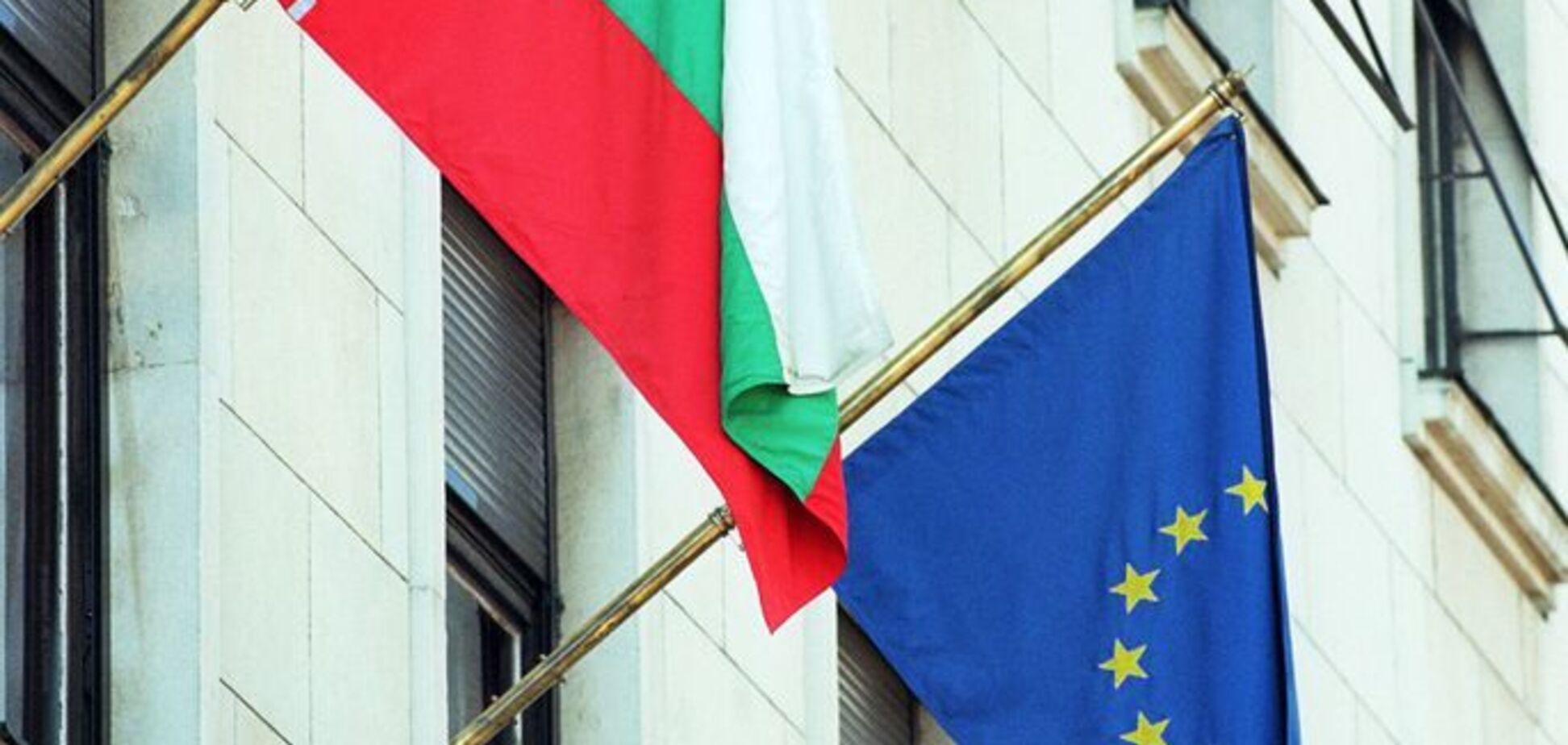 Украинцы скупали паспорта страны ЕС: разоблачена афера