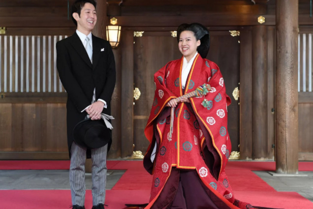 Отреклась от престола ради любви: принцесса Японии вышла замуж