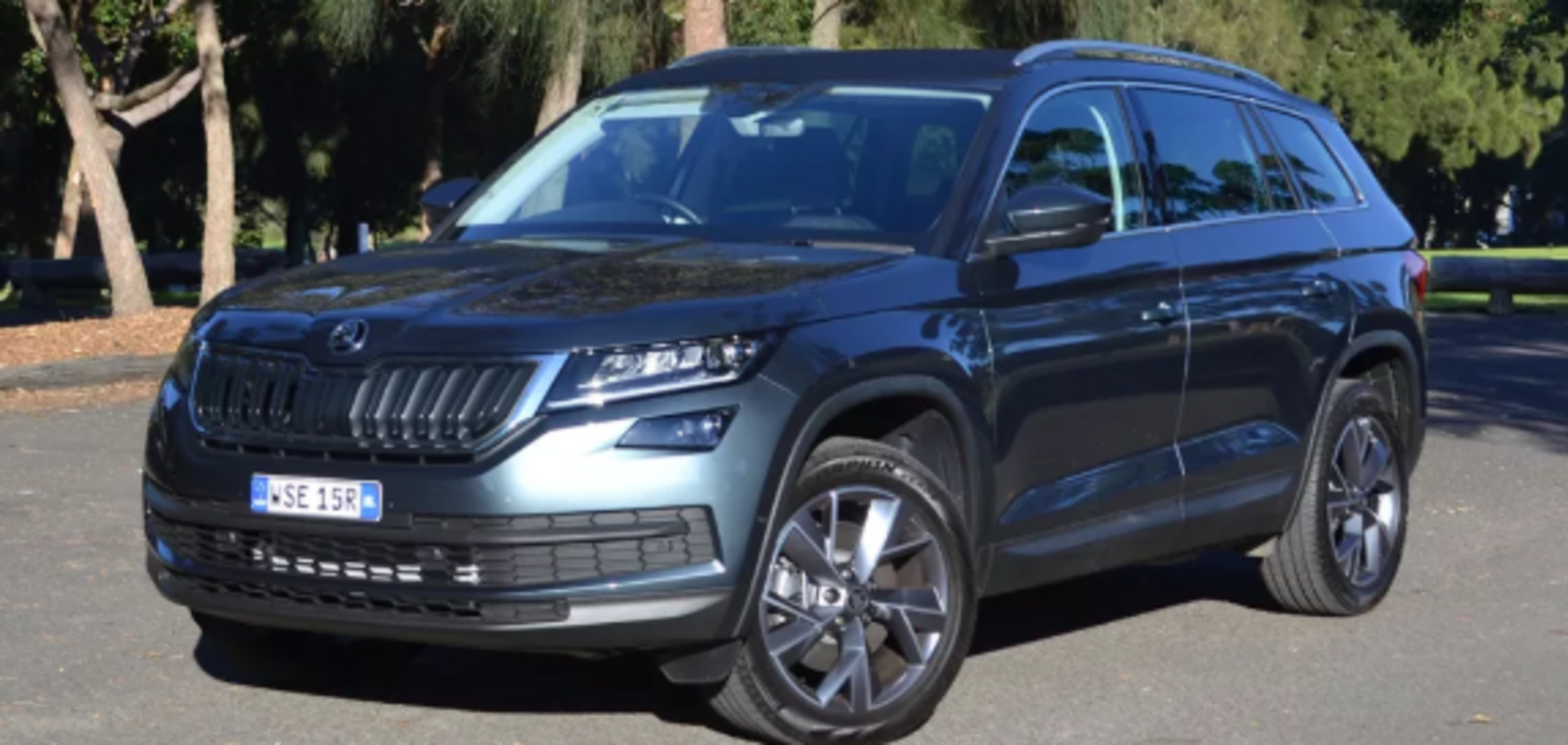 Клімат-контроль і сейфи: НАБУ закупило наворочених авто на 12 млн