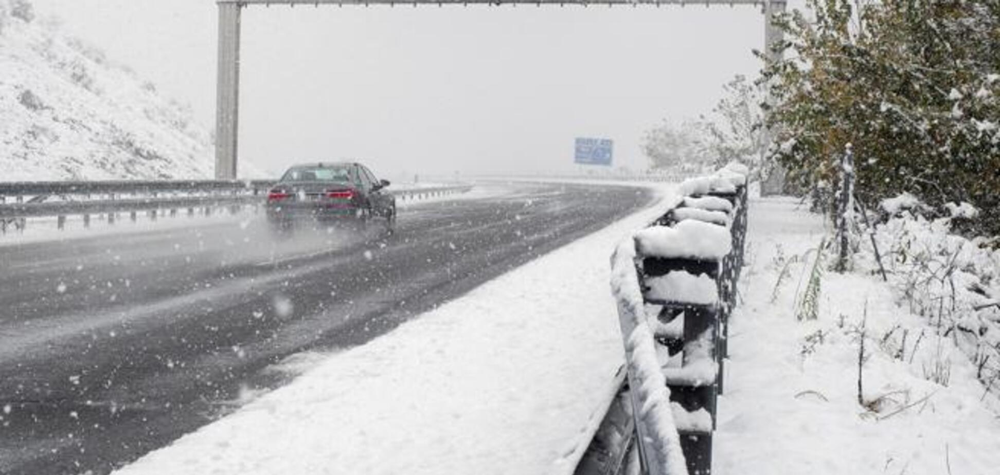 Європу охопив погодний апокаліпсис: видовищні фото і відео