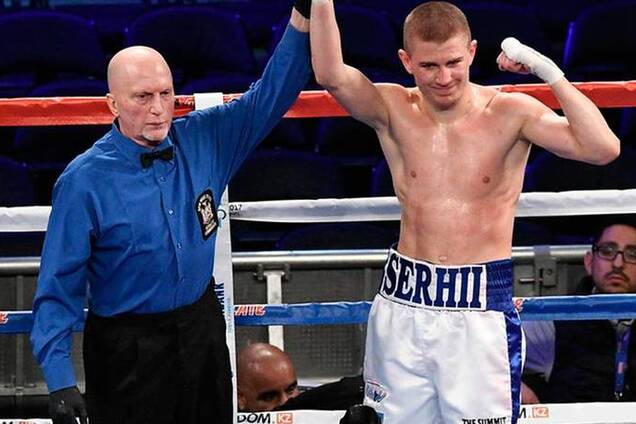 Непобедимый украинский боксер выиграл бой нокаутом в 1-м раунде