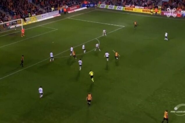 Бельгійський футболіст забив нереальний гол, ''викрививши простір''