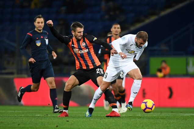 С двумя пенальти и удалением: 'Шахтер' драматично вышел в четвертьфинал Кубка Украины