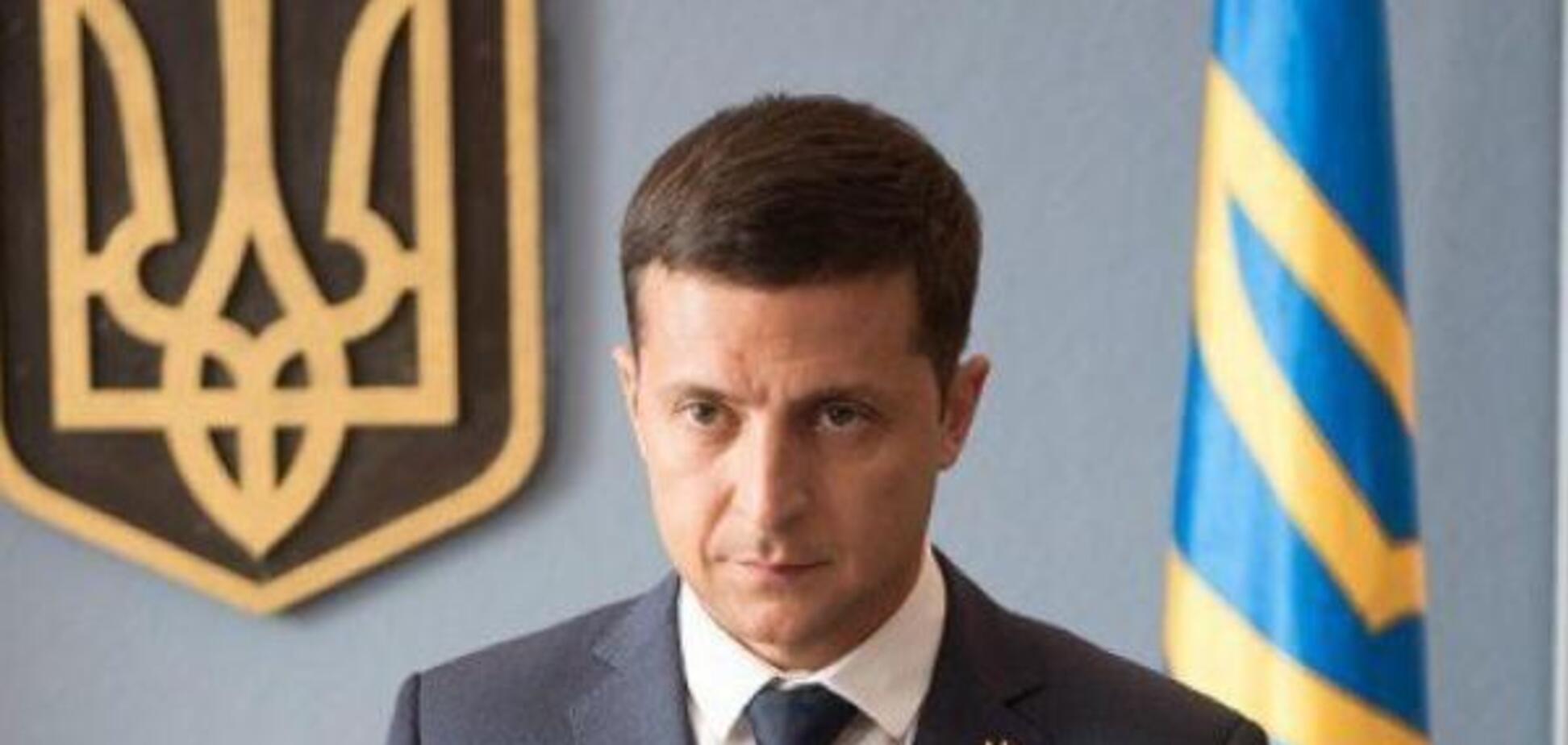 ''Затягивает специально'': социолог раскрыл стратегию Зеленского на выборах