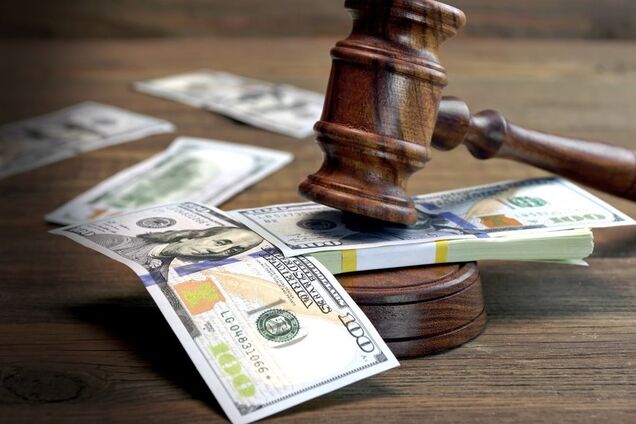 Доходи не вказано: у деклараціях митників знайдені цікаві особливості