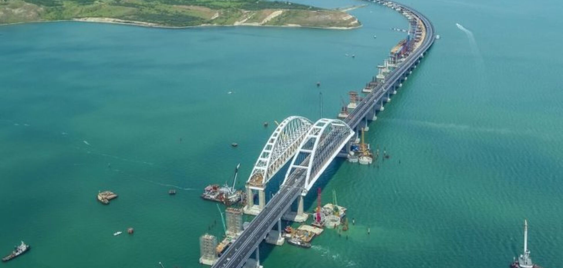 На Кримському мосту сталася нова НП