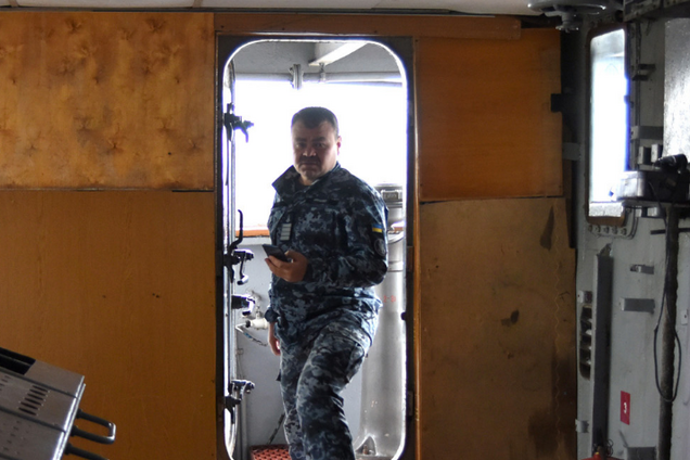 ''Пугаются и отходят!'' Украинские корабли довели до паники россиян в Азовском море