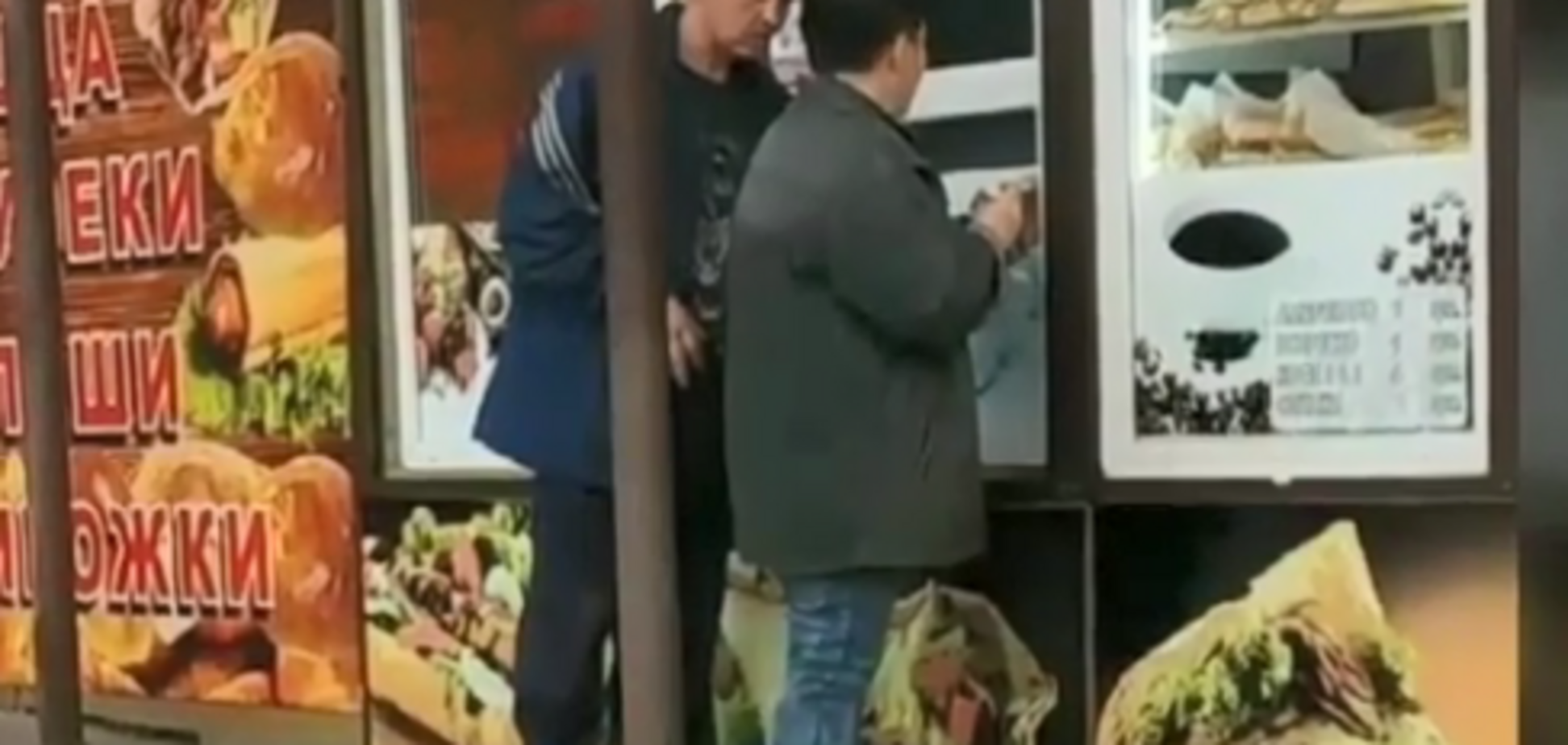 Рядом с детьми: подозрительное поведение мужчины в Запорожье разволновало сеть