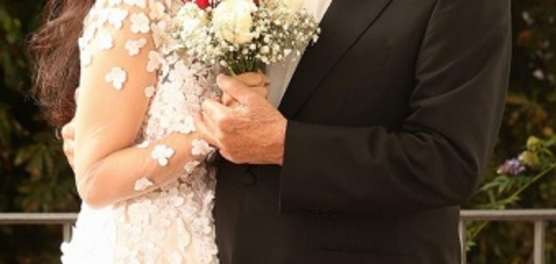 Одружився вп'яте: Герхард Шредер зіграв весілля зі своєю перекладачкою