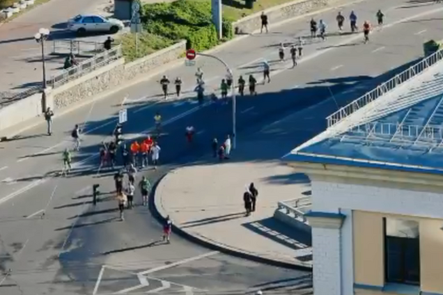 У Києві бігли марафон: з'явилося відео з висоти